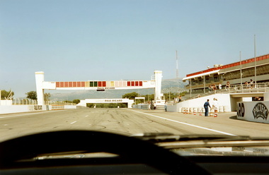 Start und freie Strecke fr die Capri Fahrer
Start and clear track for the Capri drivers
Dpart et parcours libre pour les pilotes de Capri